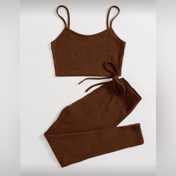 SHEIN Women Brown Solid Cami Top & Knotted Waist Leggings Set - Picture 1 of 4